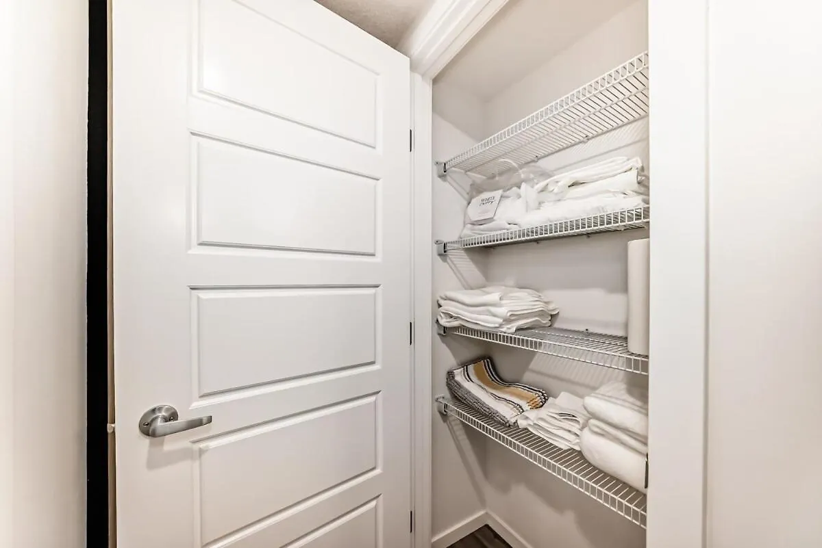 Appartement Private Unit 15 Mins From Calgary Airport Canada